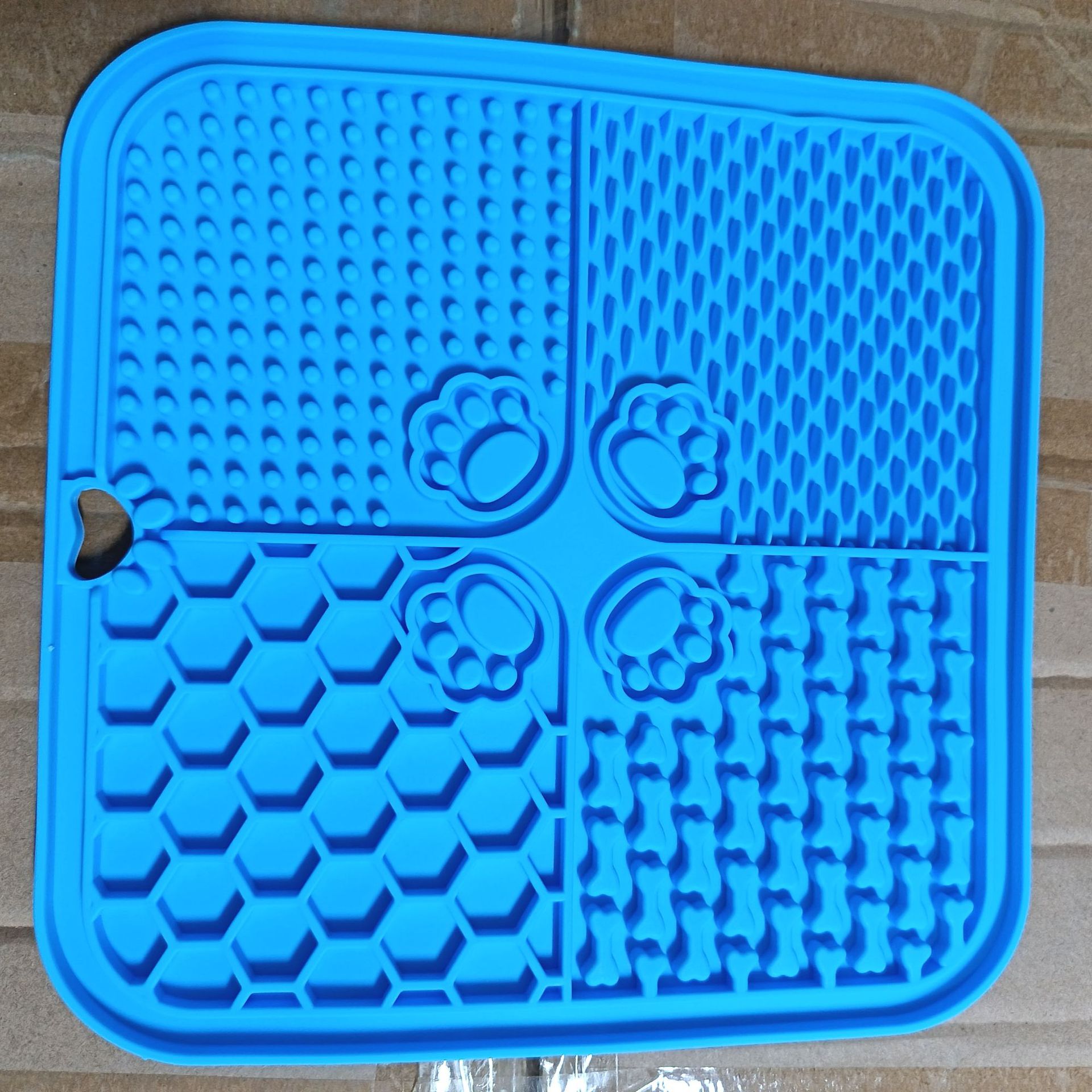 Happy Slow‑Feeding Pet Tableware Mat