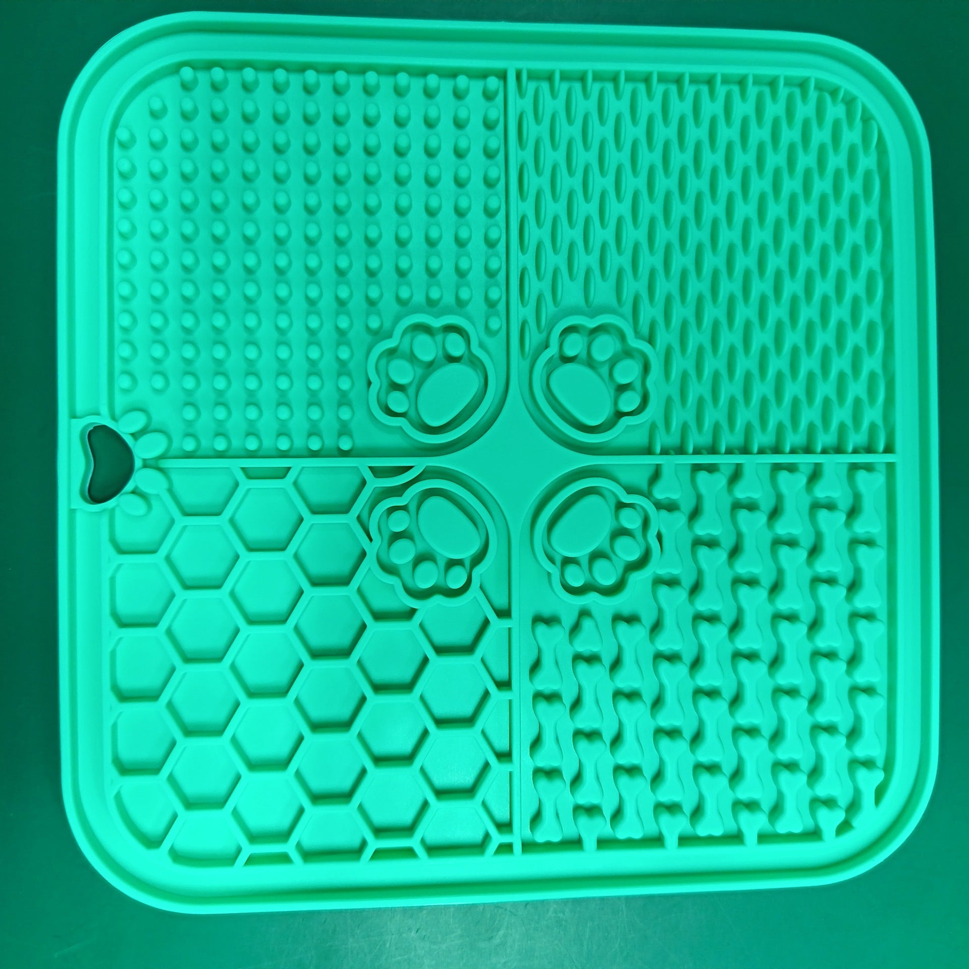 Happy Slow‑Feeding Pet Tableware Mat